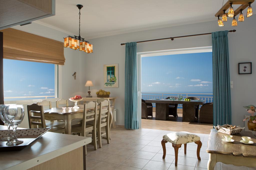 Amalia Apartments Exanthia الغرفة الصورة