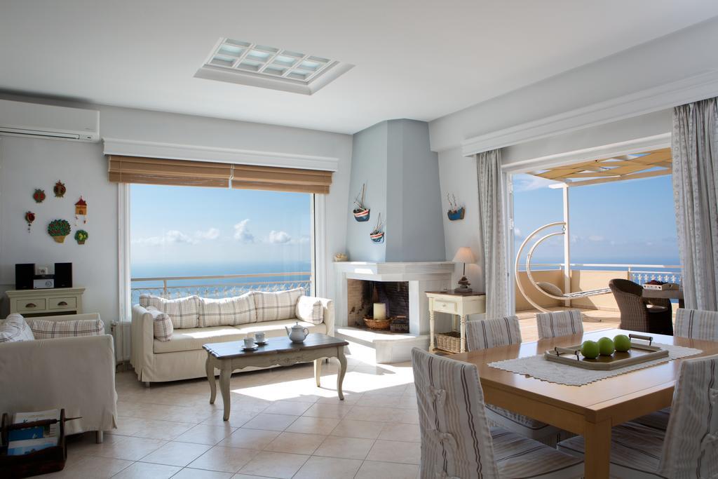 Amalia Apartments Exanthia الغرفة الصورة