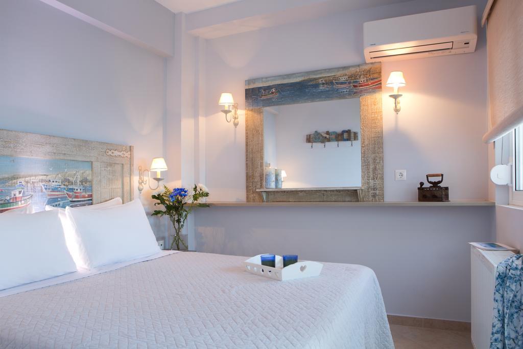 Amalia Apartments Exanthia الغرفة الصورة